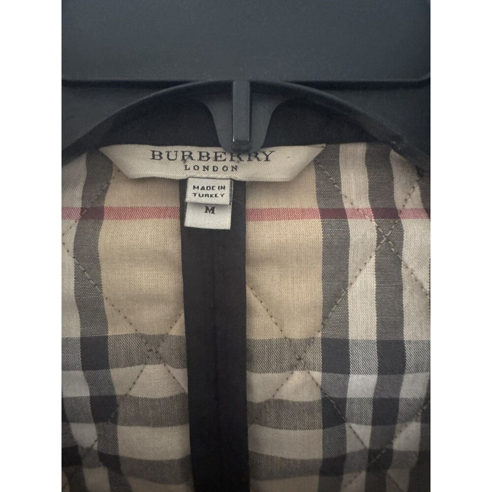 Burberry Black Quilted Jacket with Vintage Check Lining - Picture 3 of 9